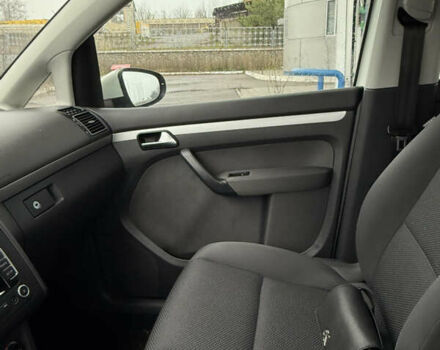 Белый Фольксваген Туран, объемом двигателя 1.39 л и пробегом 221 тыс. км за 9499 $, фото 22 на Automoto.ua