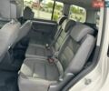 Белый Фольксваген Туран, объемом двигателя 1.6 л и пробегом 311 тыс. км за 7500 $, фото 10 на Automoto.ua