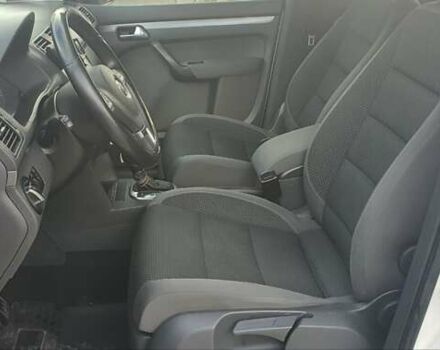 Білий Фольксваген Туран, об'ємом двигуна 1.6 л та пробігом 270 тис. км за 9450 $, фото 32 на Automoto.ua