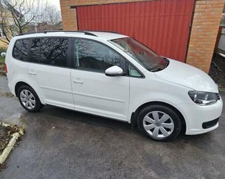 Белый Фольксваген Туран, объемом двигателя 1.6 л и пробегом 269 тыс. км за 8600 $, фото 3 на Automoto.ua