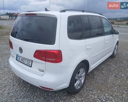 Белый Фольксваген Туран, объемом двигателя 1.97 л и пробегом 350 тыс. км за 8550 $, фото 4 на Automoto.ua