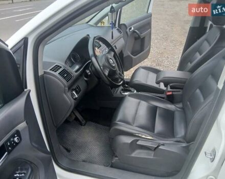 Белый Фольксваген Туран, объемом двигателя 1.97 л и пробегом 350 тыс. км за 8550 $, фото 15 на Automoto.ua