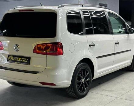 Белый Фольксваген Туран, объемом двигателя 1.6 л и пробегом 188 тыс. км за 12500 $, фото 5 на Automoto.ua