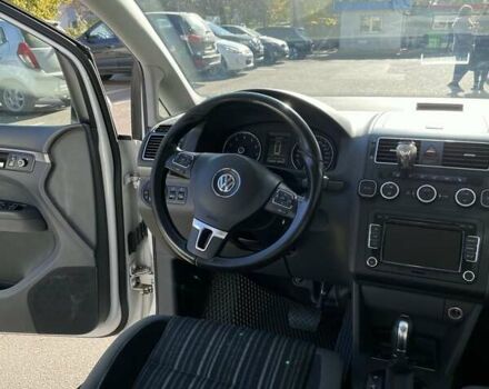 Белый Фольксваген Туран, объемом двигателя 1.4 л и пробегом 180 тыс. км за 9450 $, фото 22 на Automoto.ua