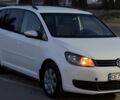Білий Фольксваген Туран, об'ємом двигуна 1.6 л та пробігом 326 тис. км за 9800 $, фото 1 на Automoto.ua