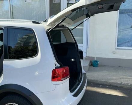 Белый Фольксваген Туран, объемом двигателя 1.4 л и пробегом 180 тыс. км за 9450 $, фото 29 на Automoto.ua