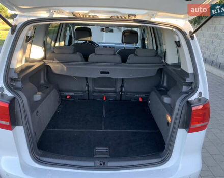 Белый Фольксваген Туран, объемом двигателя 1.4 л и пробегом 209 тыс. км за 9750 $, фото 11 на Automoto.ua