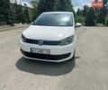 Белый Фольксваген Туран, объемом двигателя 1.6 л и пробегом 229 тыс. км за 9700 $, фото 1 на Automoto.ua