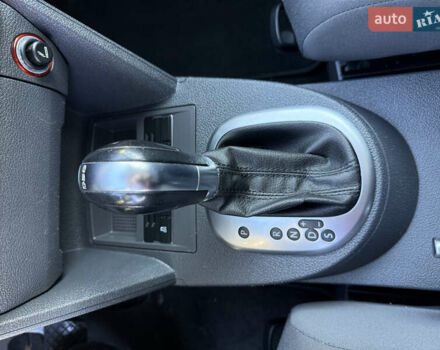 Белый Фольксваген Туран, объемом двигателя 1.4 л и пробегом 161 тыс. км за 11900 $, фото 33 на Automoto.ua