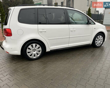 Білий Фольксваген Туран, об'ємом двигуна 1.6 л та пробігом 249 тис. км за 9100 $, фото 6 на Automoto.ua