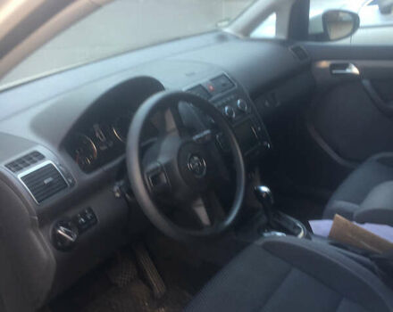 Белый Фольксваген Туран, объемом двигателя 1.39 л и пробегом 159 тыс. км за 10999 $, фото 6 на Automoto.ua