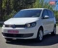 Белый Фольксваген Туран, объемом двигателя 2 л и пробегом 252 тыс. км за 10999 $, фото 1 на Automoto.ua
