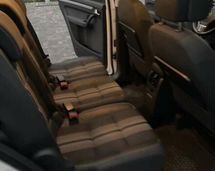 Белый Фольксваген Туран, объемом двигателя 2 л и пробегом 351 тыс. км за 10000 $, фото 10 на Automoto.ua