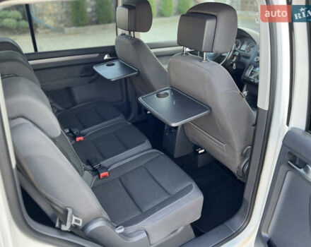 Белый Фольксваген Туран, объемом двигателя 1.4 л и пробегом 130 тыс. км за 9000 $, фото 23 на Automoto.ua