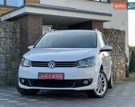Белый Фольксваген Туран, объемом двигателя 1.4 л и пробегом 130 тыс. км за 9000 $, фото 3 на Automoto.ua