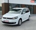 Белый Фольксваген Туран, объемом двигателя 1.6 л и пробегом 188 тыс. км за 10200 $, фото 1 на Automoto.ua