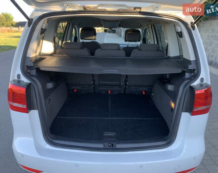 Белый Фольксваген Туран, объемом двигателя 1.4 л и пробегом 209 тыс. км за 9750 $, фото 10 на Automoto.ua