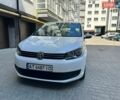 Белый Фольксваген Туран, объемом двигателя 1.6 л и пробегом 229 тыс. км за 9450 $, фото 1 на Automoto.ua
