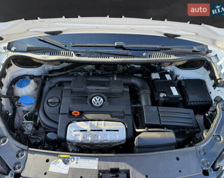 Белый Фольксваген Туран, объемом двигателя 1.4 л и пробегом 161 тыс. км за 11900 $, фото 25 на Automoto.ua