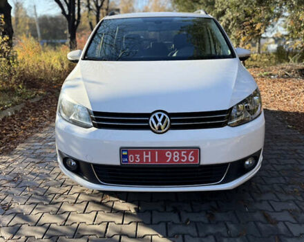 Белый Фольксваген Туран, объемом двигателя 1.4 л и пробегом 161 тыс. км за 11900 $, фото 1 на Automoto.ua