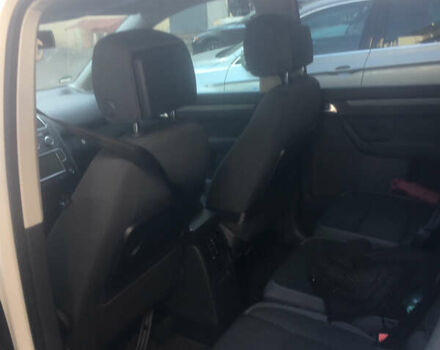 Белый Фольксваген Туран, объемом двигателя 1.39 л и пробегом 159 тыс. км за 10999 $, фото 10 на Automoto.ua