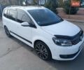 Білий Фольксваген Туран, об'ємом двигуна 2 л та пробігом 226 тис. км за 14000 $, фото 16 на Automoto.ua