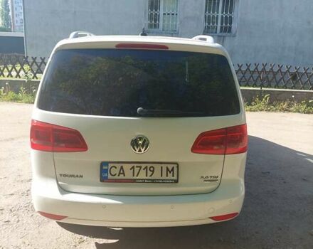 Белый Фольксваген Туран, объемом двигателя 1.97 л и пробегом 298 тыс. км за 12500 $, фото 10 на Automoto.ua
