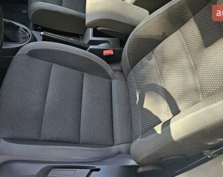 Белый Фольксваген Туран, объемом двигателя 2 л и пробегом 255 тыс. км за 13800 $, фото 17 на Automoto.ua