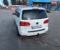 Білий Фольксваген Туран, об'ємом двигуна 2 л та пробігом 226 тис. км за 14000 $, фото 5 на Automoto.ua