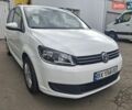 Белый Фольксваген Туран, объемом двигателя 1.6 л и пробегом 204 тыс. км за 11000 $, фото 1 на Automoto.ua