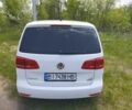 Белый Фольксваген Туран, объемом двигателя 1.6 л и пробегом 249 тыс. км за 9000 $, фото 3 на Automoto.ua