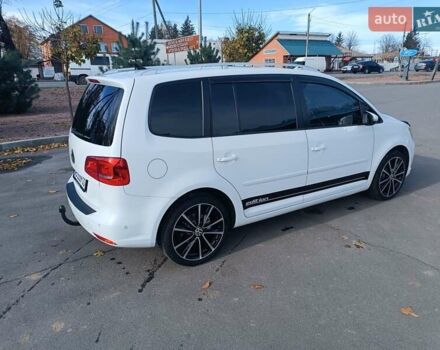 Білий Фольксваген Туран, об'ємом двигуна 2 л та пробігом 226 тис. км за 14000 $, фото 20 на Automoto.ua