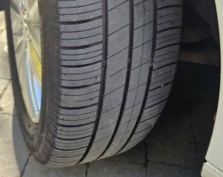 Белый Фольксваген Туран, объемом двигателя 2 л и пробегом 255 тыс. км за 13800 $, фото 10 на Automoto.ua