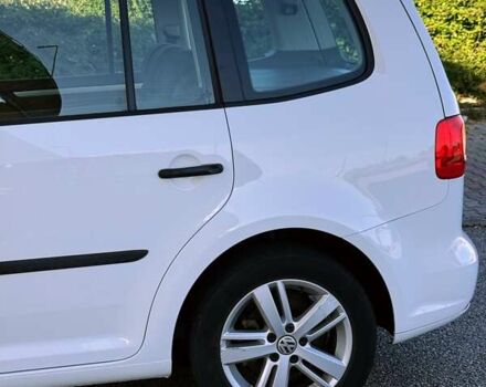 Белый Фольксваген Туран, объемом двигателя 1.6 л и пробегом 104 тыс. км за 15500 $, фото 18 на Automoto.ua