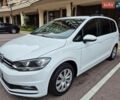 Белый Фольксваген Туран, объемом двигателя 1.6 л и пробегом 185 тыс. км за 13800 $, фото 1 на Automoto.ua