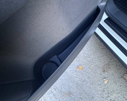 Білий Фольксваген Туран, об'ємом двигуна 1.97 л та пробігом 194 тис. км за 12000 $, фото 26 на Automoto.ua