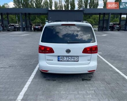 Белый Фольксваген Туран, объемом двигателя 1.6 л и пробегом 175 тыс. км за 13500 $, фото 8 на Automoto.ua