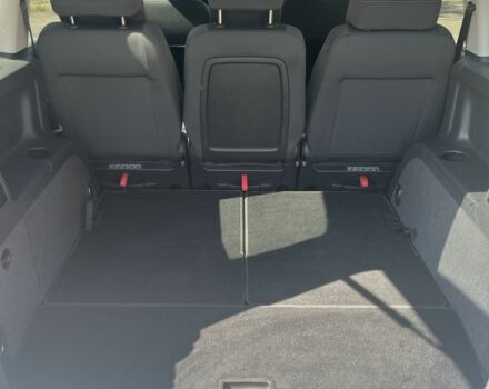 Белый Фольксваген Туран, объемом двигателя 1.6 л и пробегом 240 тыс. км за 12950 $, фото 7 на Automoto.ua