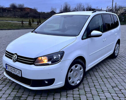 Белый Фольксваген Туран, объемом двигателя 1.97 л и пробегом 240 тыс. км за 13800 $, фото 1 на Automoto.ua
