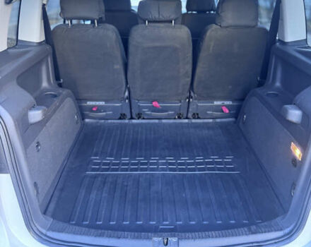 Білий Фольксваген Туран, об'ємом двигуна 1.97 л та пробігом 194 тис. км за 12000 $, фото 7 на Automoto.ua