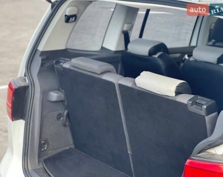 Белый Фольксваген Туран, объемом двигателя 1.6 л и пробегом 175 тыс. км за 13500 $, фото 9 на Automoto.ua