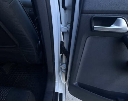 Білий Фольксваген Туран, об'ємом двигуна 1.97 л та пробігом 194 тис. км за 12000 $, фото 33 на Automoto.ua