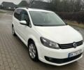 Білий Фольксваген Туран, об'ємом двигуна 1.6 л та пробігом 300 тис. км за 11200 $, фото 1 на Automoto.ua