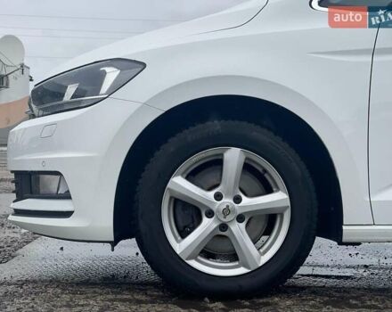 Белый Фольксваген Туран, объемом двигателя 1.4 л и пробегом 159 тыс. км за 15700 $, фото 6 на Automoto.ua