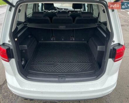 Белый Фольксваген Туран, объемом двигателя 1.4 л и пробегом 159 тыс. км за 15700 $, фото 34 на Automoto.ua