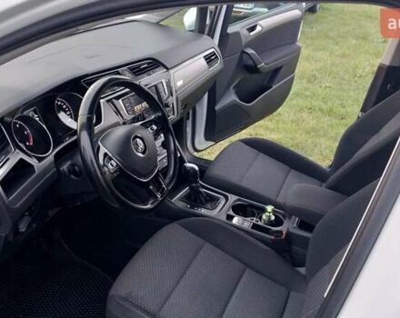 Белый Фольксваген Туран, объемом двигателя 1.97 л и пробегом 313 тыс. км за 13499 $, фото 31 на Automoto.ua