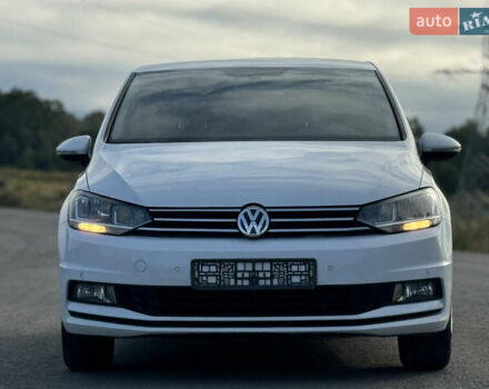 Белый Фольксваген Туран, объемом двигателя 1.97 л и пробегом 199 тыс. км за 15800 $, фото 15 на Automoto.ua