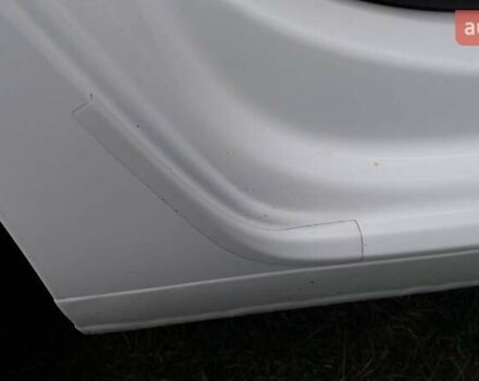 Белый Фольксваген Туран, объемом двигателя 1.97 л и пробегом 313 тыс. км за 13999 $, фото 44 на Automoto.ua