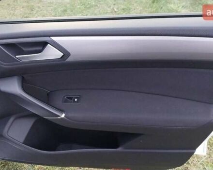 Белый Фольксваген Туран, объемом двигателя 1.97 л и пробегом 313 тыс. км за 13499 $, фото 15 на Automoto.ua