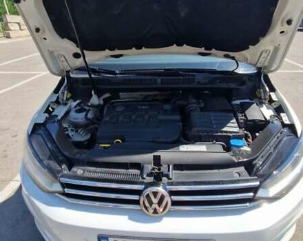 Белый Фольксваген Туран, объемом двигателя 1.97 л и пробегом 240 тыс. км за 16300 $, фото 38 на Automoto.ua